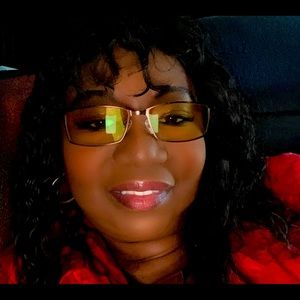 Meet your Posher, Robertta